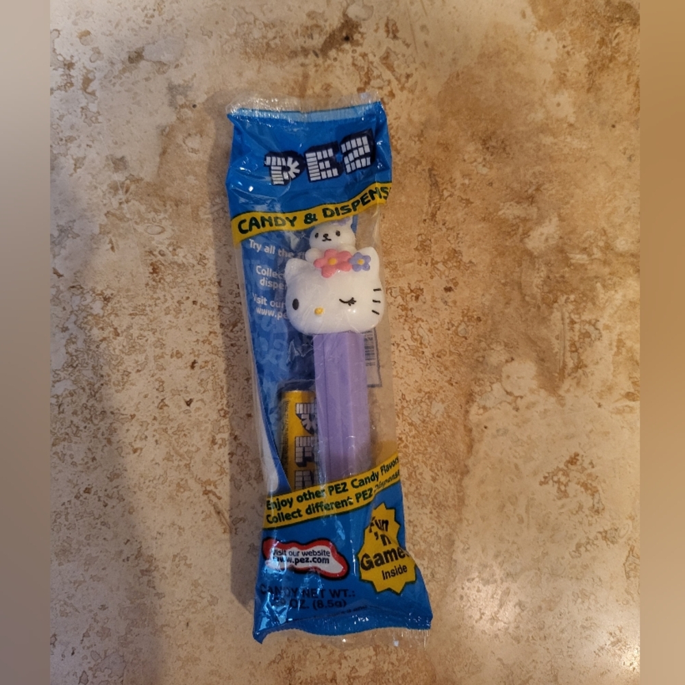 Hello Kitty Purple Pez Dispenser NIP